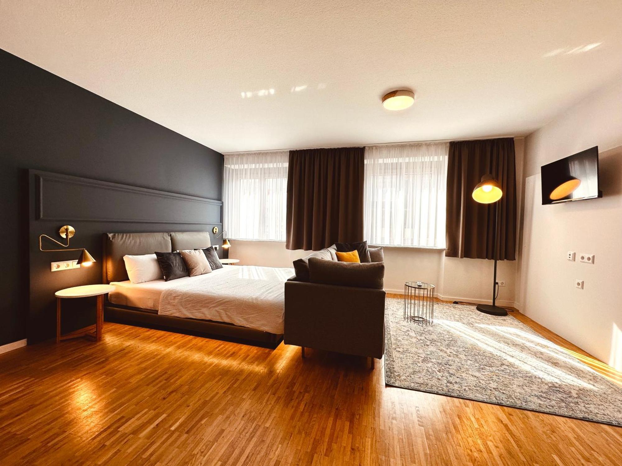 Stadthaus Neckarsulm Serviced Apartments - Stadthaus Schrade Buitenkant foto