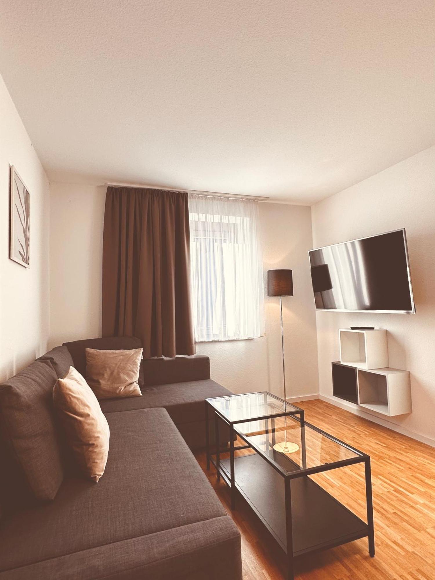 Stadthaus Neckarsulm Serviced Apartments - Stadthaus Schrade Buitenkant foto